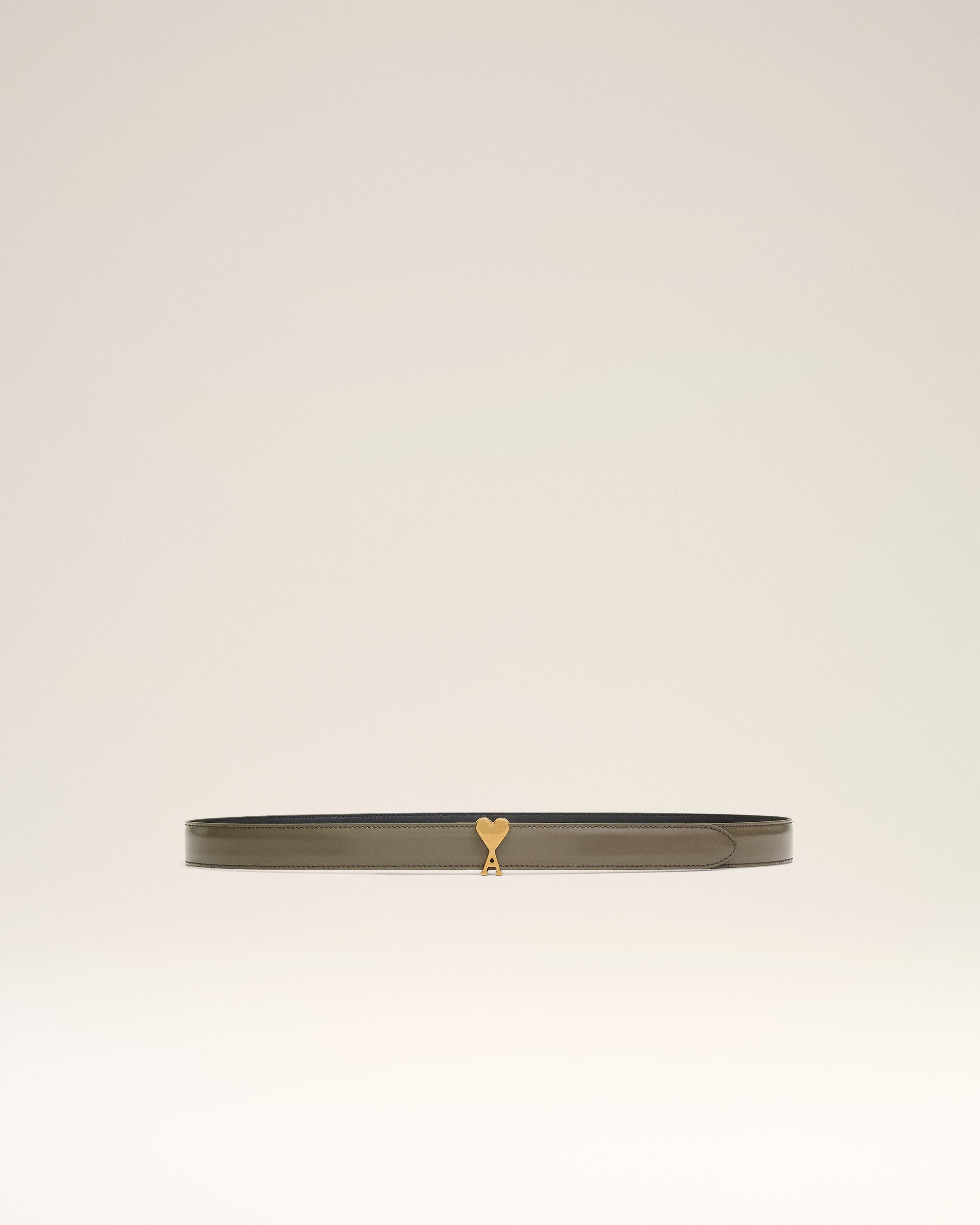 AMI PARIS(アミパリス) AMI DE COEUR ベルト AMI Paris: Black Cow Leather Ami de Coeur Buckle Belt | SSENSE