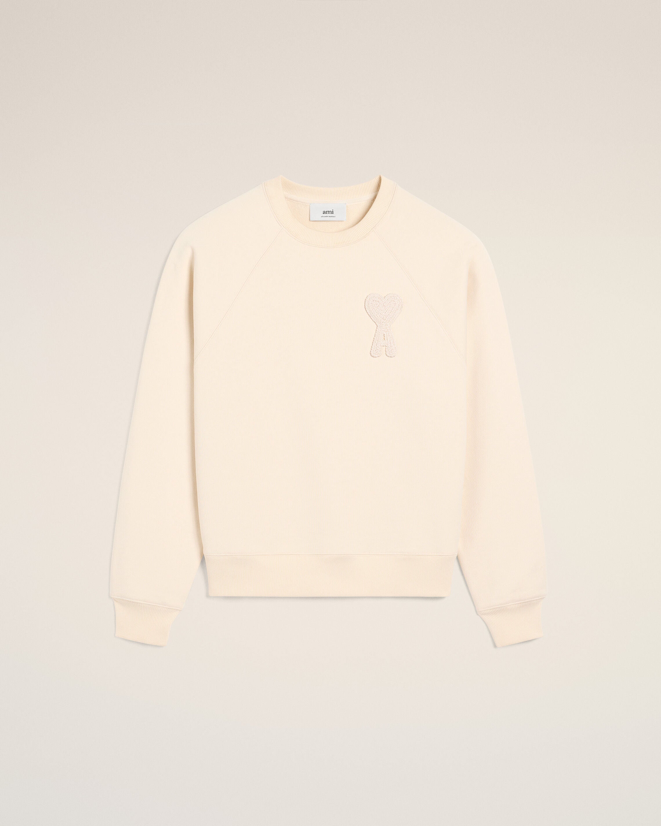WHITE CREAM Ami de Coeur Patch Sweatshirt | AMI PARIS