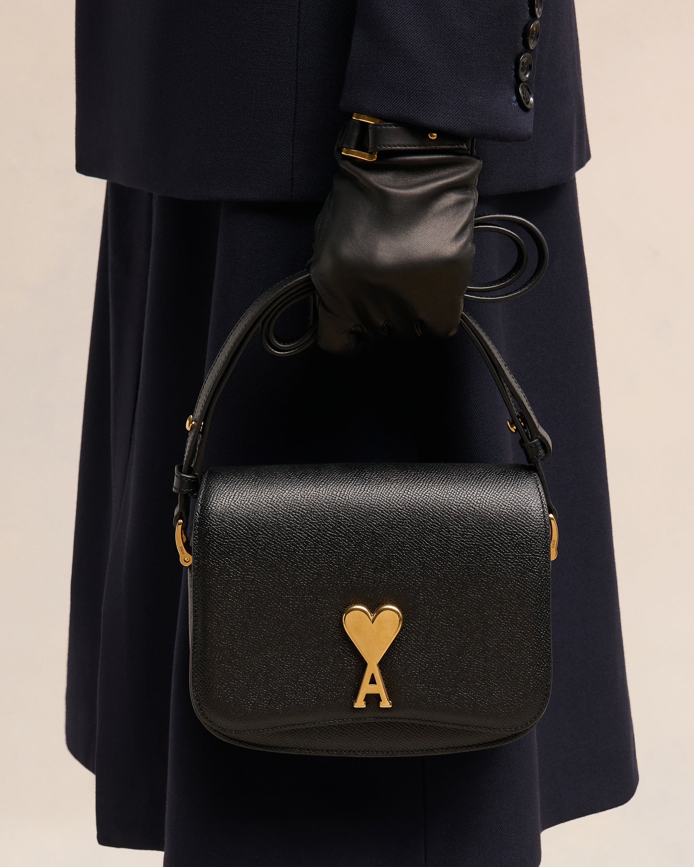 Black Leather Bag Paris Paris | AMI PARIS US