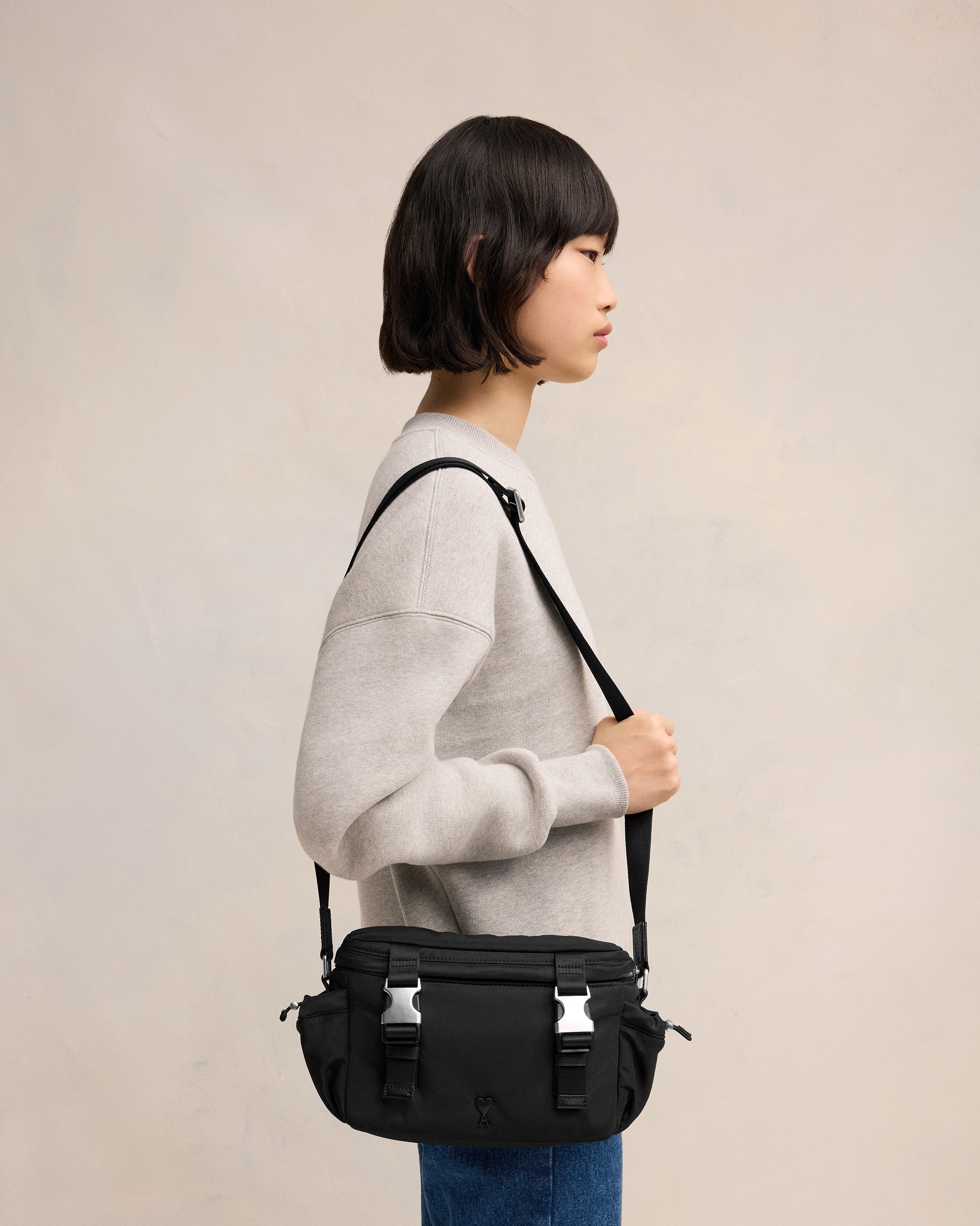 Ami De Coeur メッセンジャーバッグ ブラック | AMI PARIS