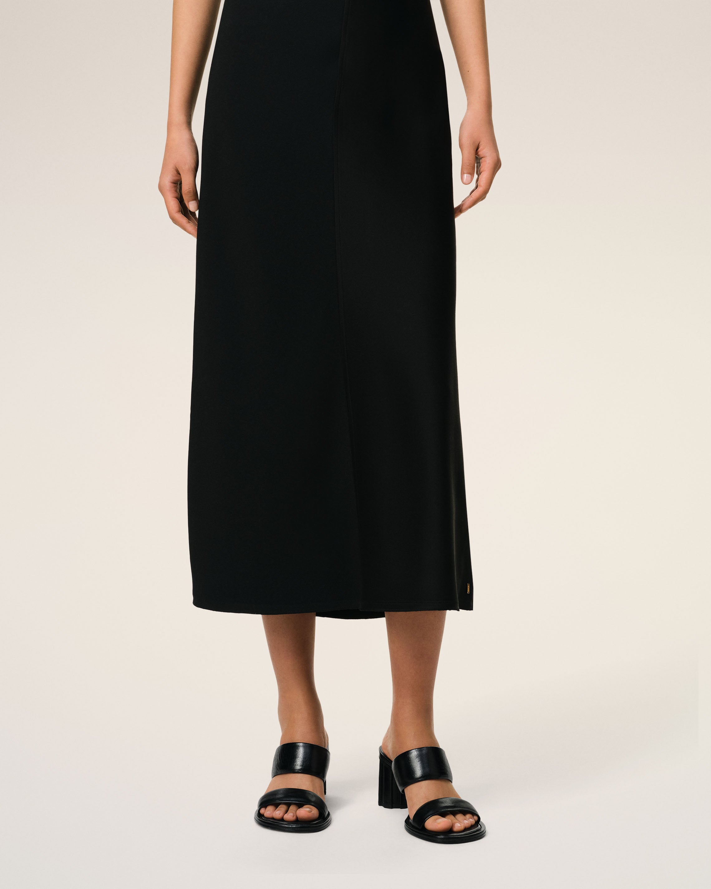 ブラック レザー ピアノ サンダル ブラック | AMI PARIS