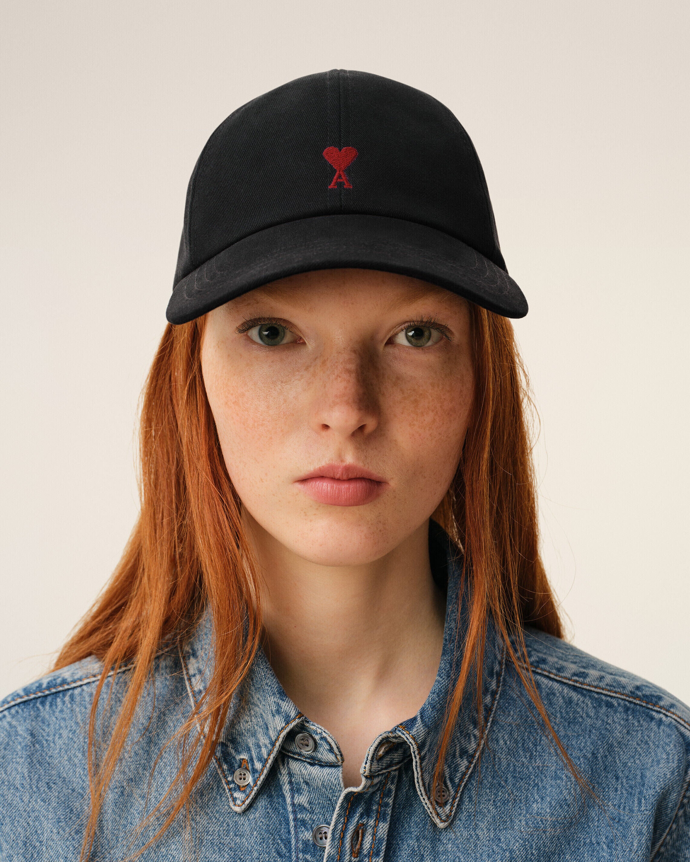 Black Cotton cap with Ami de Coeur - 8