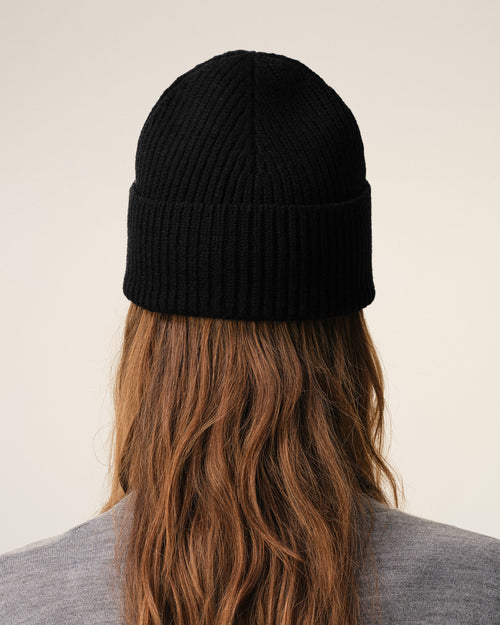 Black Wool Beanie With Contrasted Ami De Coeur - 12 - Ami Paris