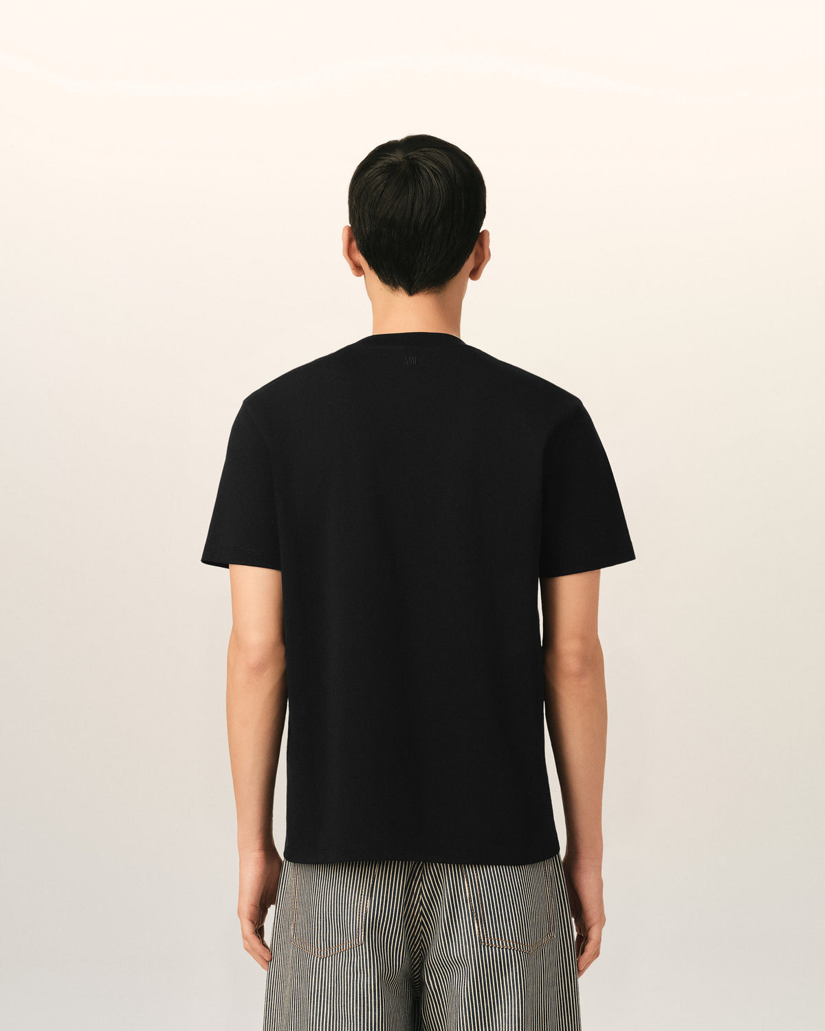 Black cotton t-shirt with Ami de Coeur  - 5