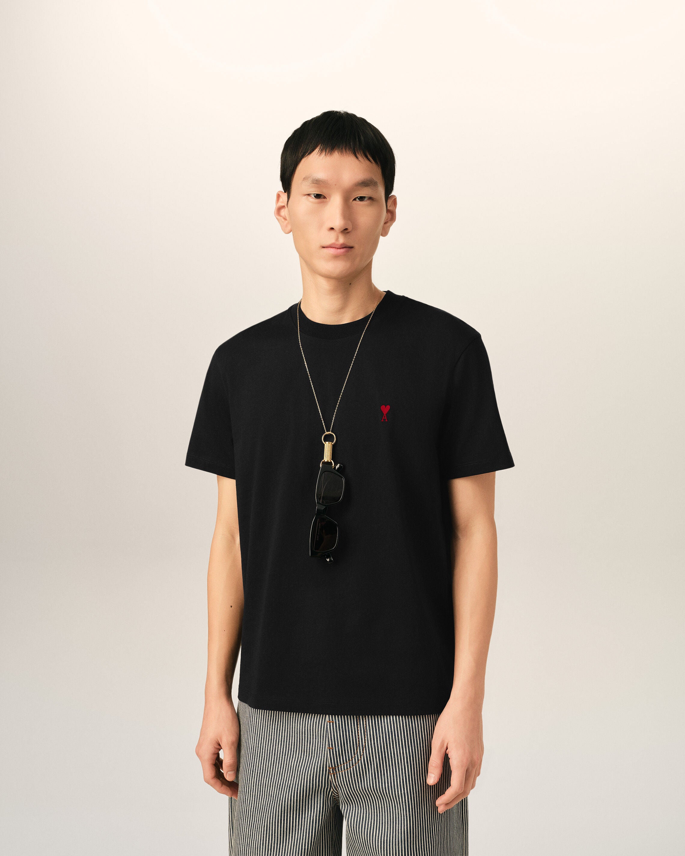 Black cotton t-shirt with Ami de Coeur  - 2