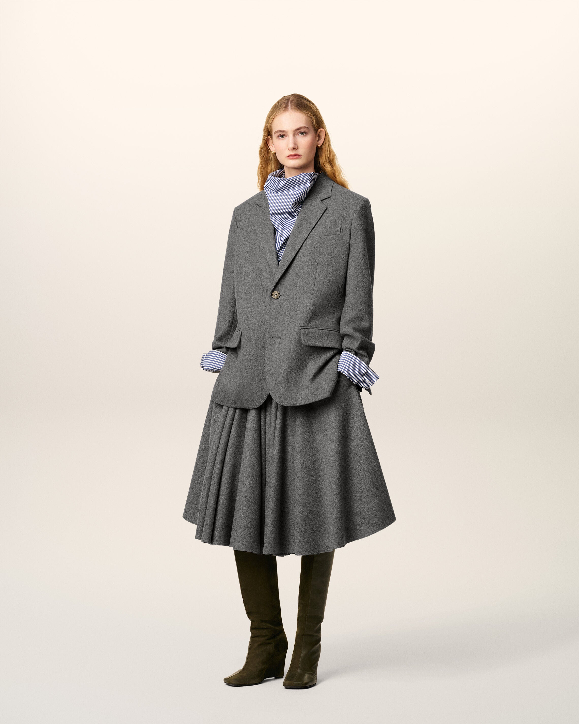 【大幅値下げ】amiparis ウールシングルブレストジャケット グレー ウール ルーズ シングルブレスト ジャケット グレー | AMI PARIS