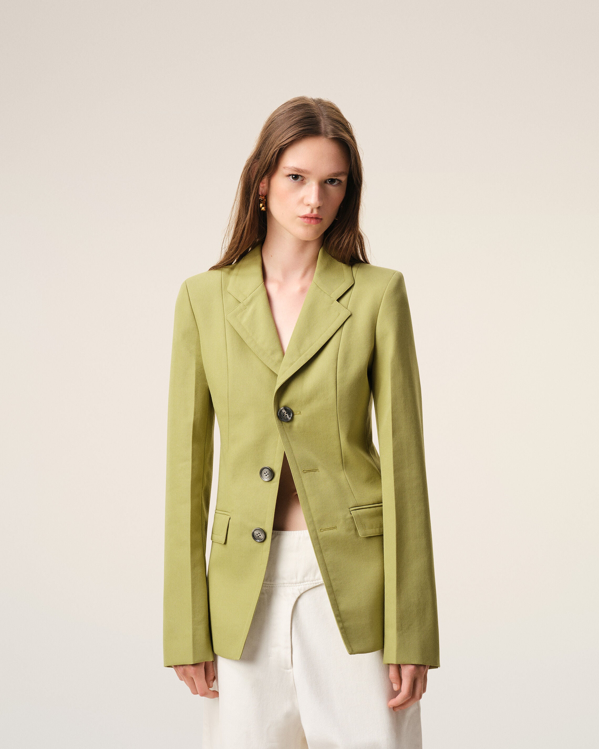 Einreihige, taillierte Jacke aus grüner Schurwolle - 3
