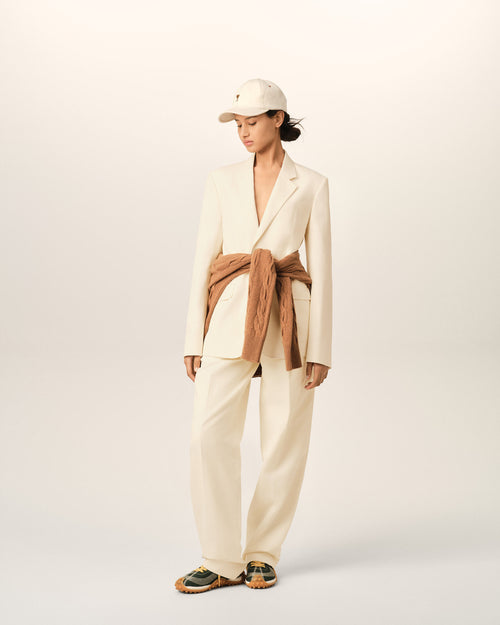 Blazer boxy blanco de algodón y lino con cierre sencillo - 1 - Ami Paris