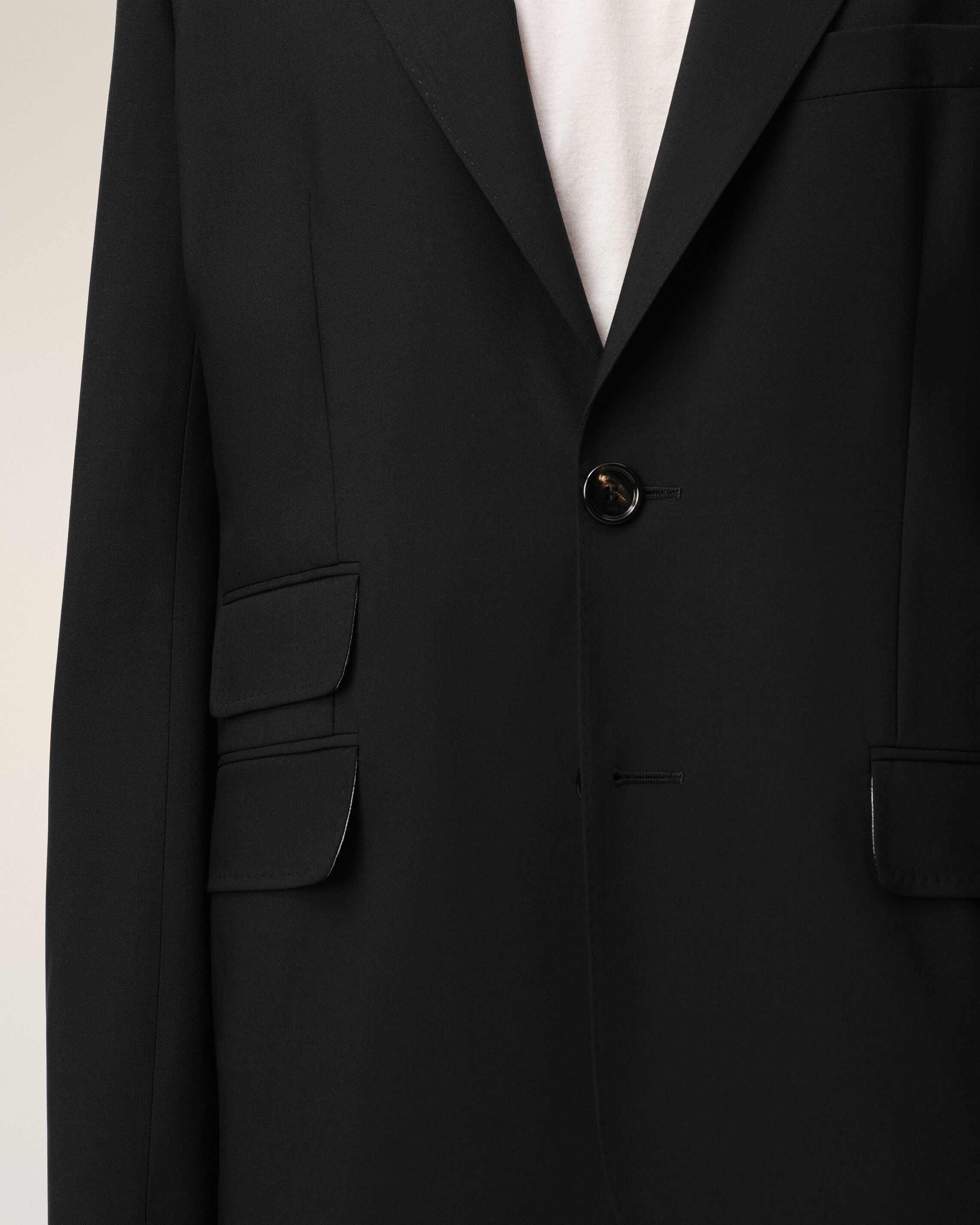 Veste Boxy Simple Boutonnage Noire en Laine Vierge - 4