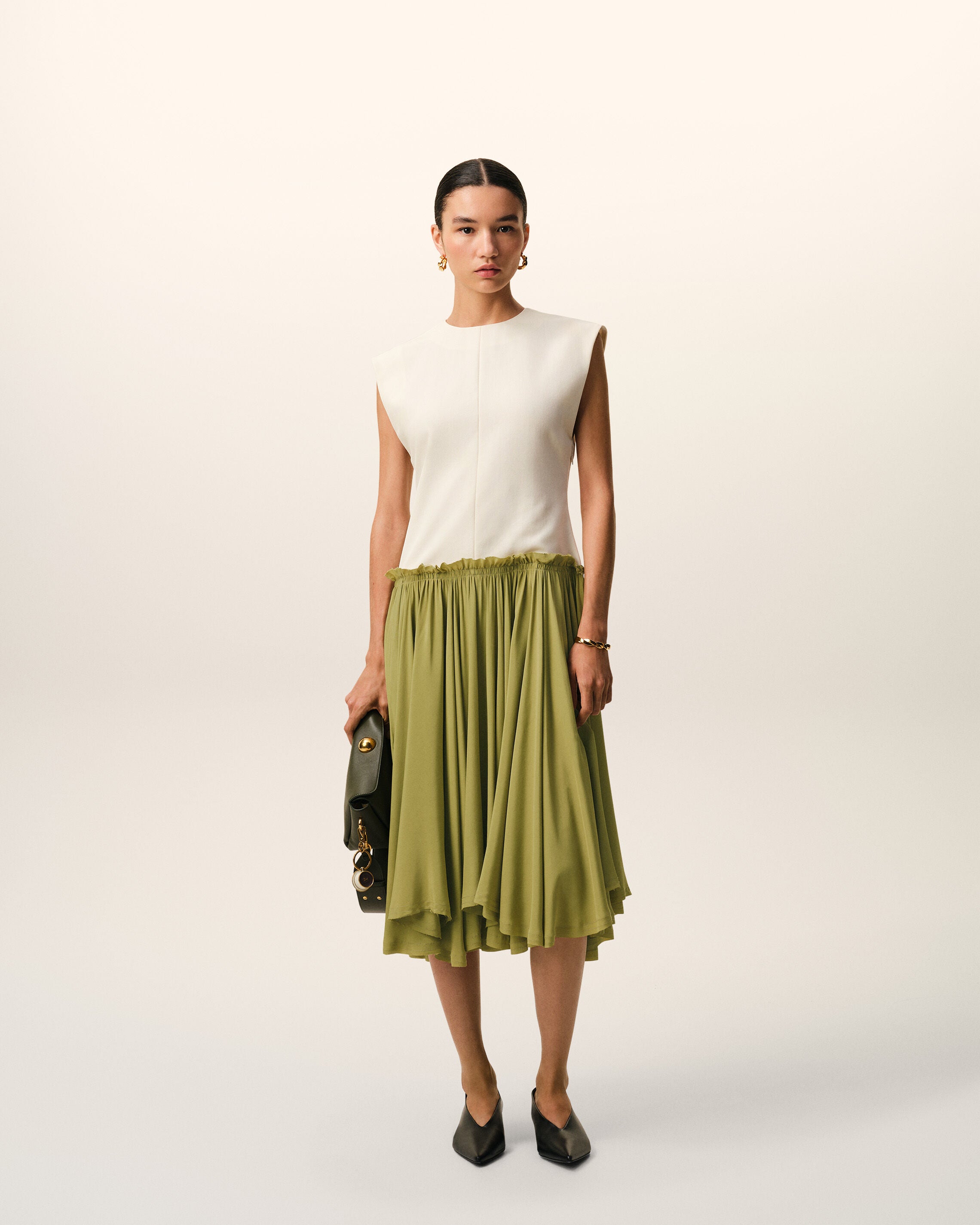 Weiß-grünes Midikleid aus Schurwolle - 2