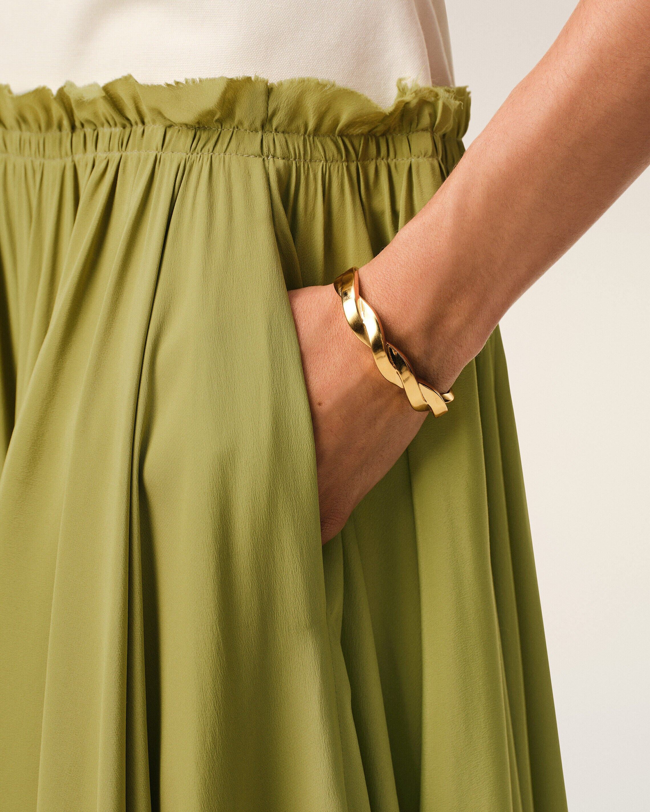 Weiß-grünes Midikleid aus Schurwolle - 4