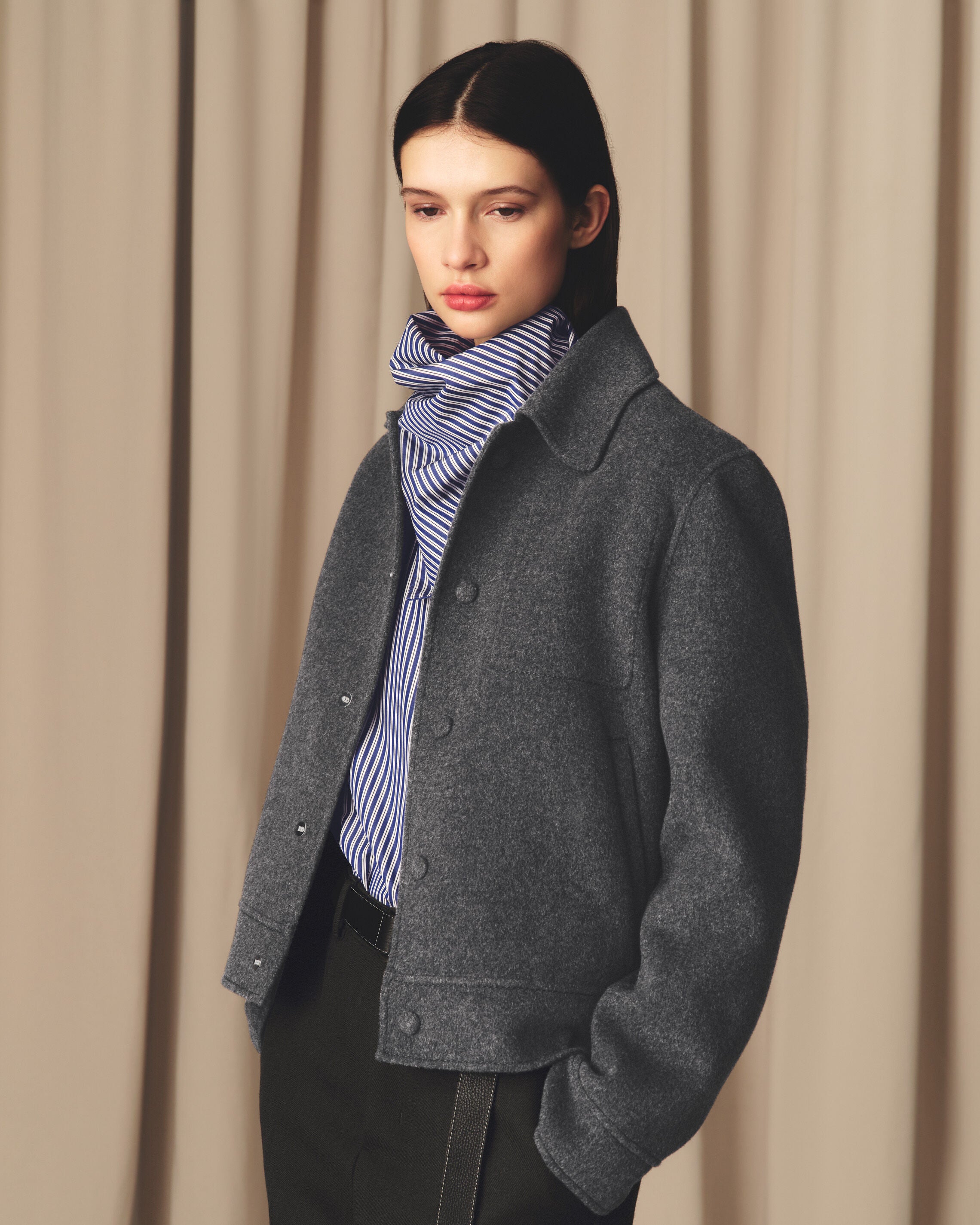 グレー ウール ボクシー ボタン ジャケット ヘザーグレー | AMI PARIS