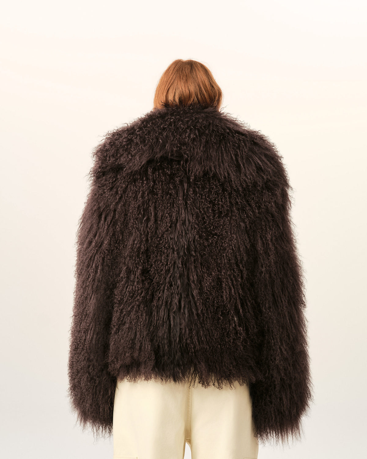 Veste courte marron en shearling d