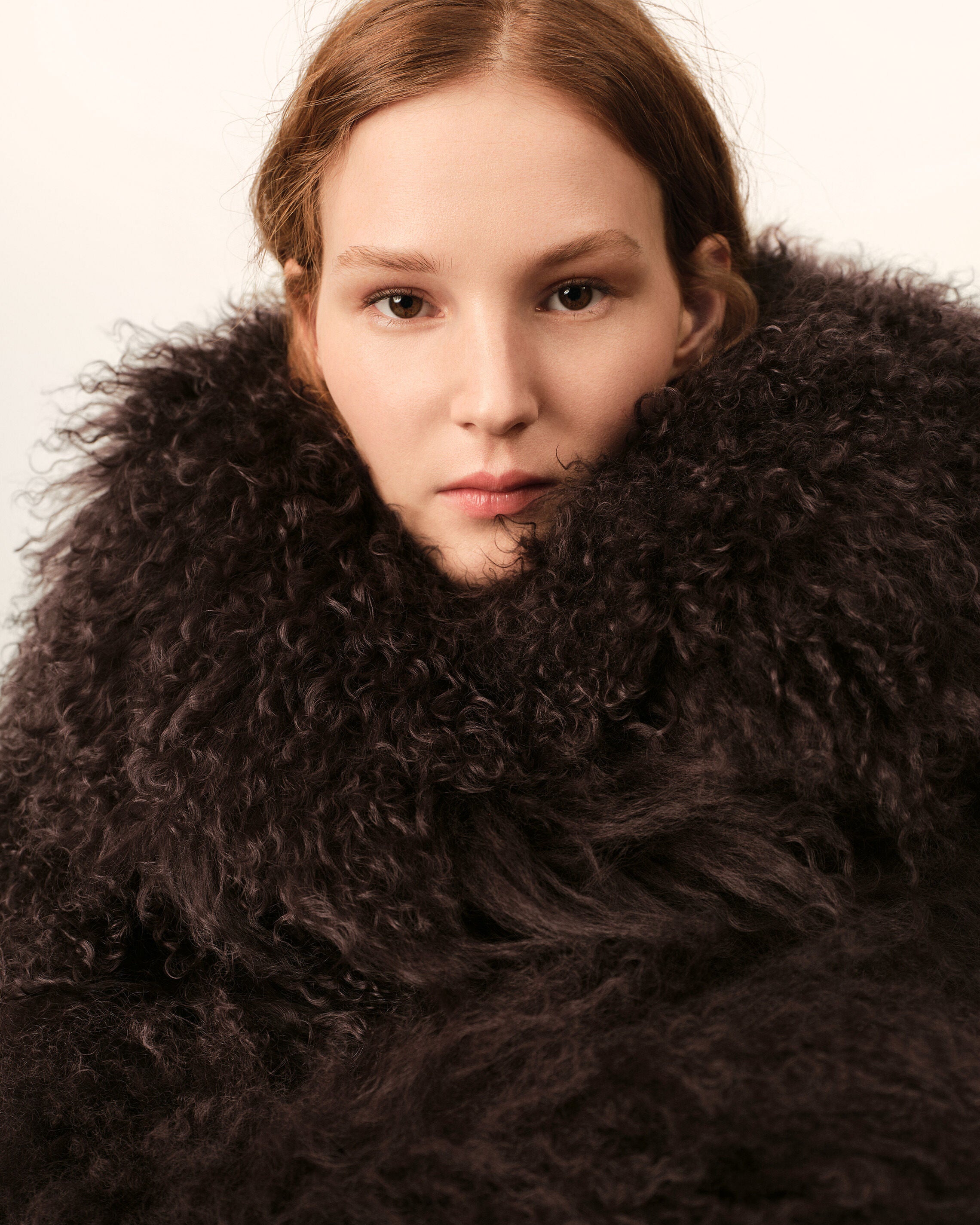 Giacca corta in shearling di agnello marrone - 4