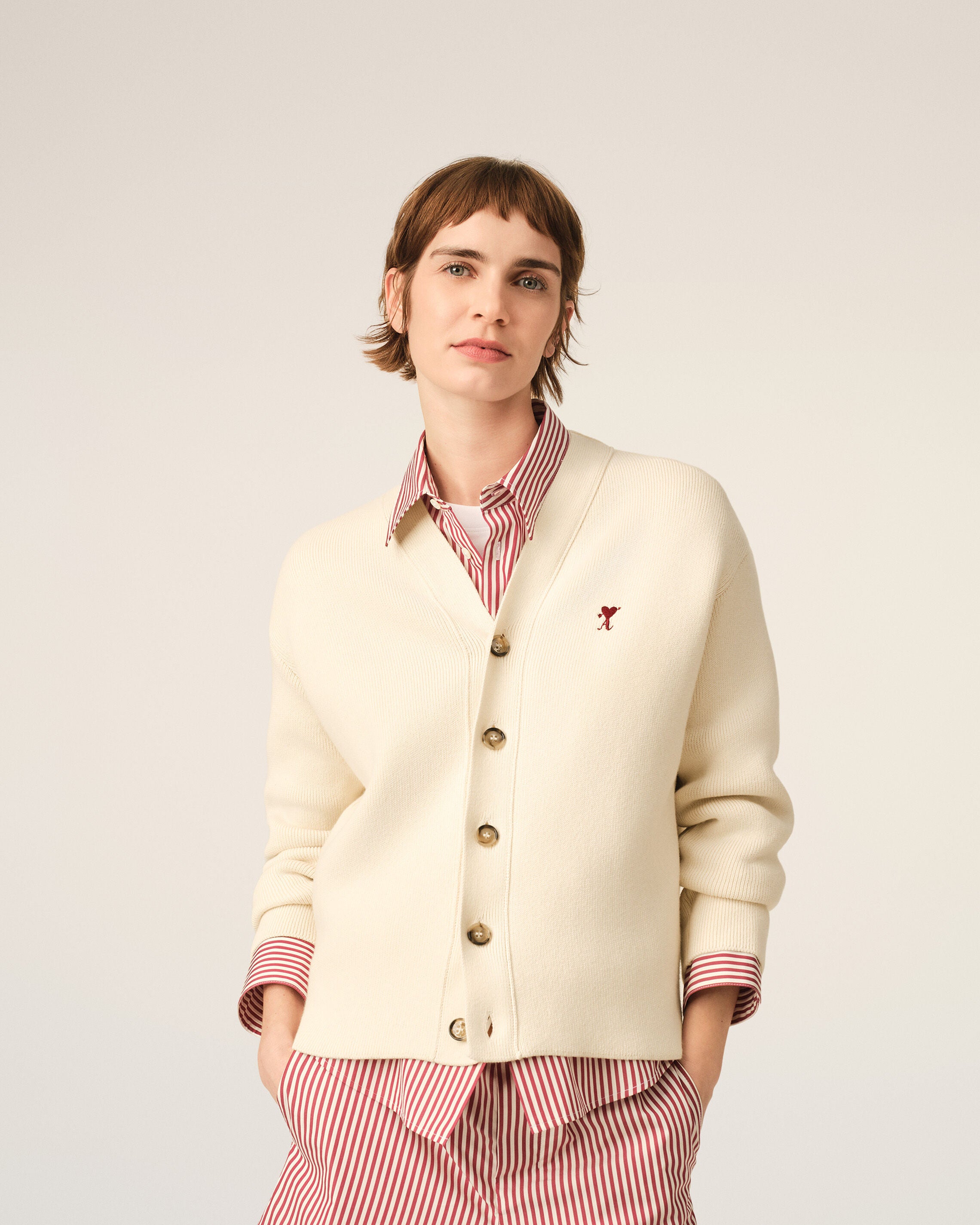 Cardigan blanc en coton et laine Ami de Coeur flèche - 2