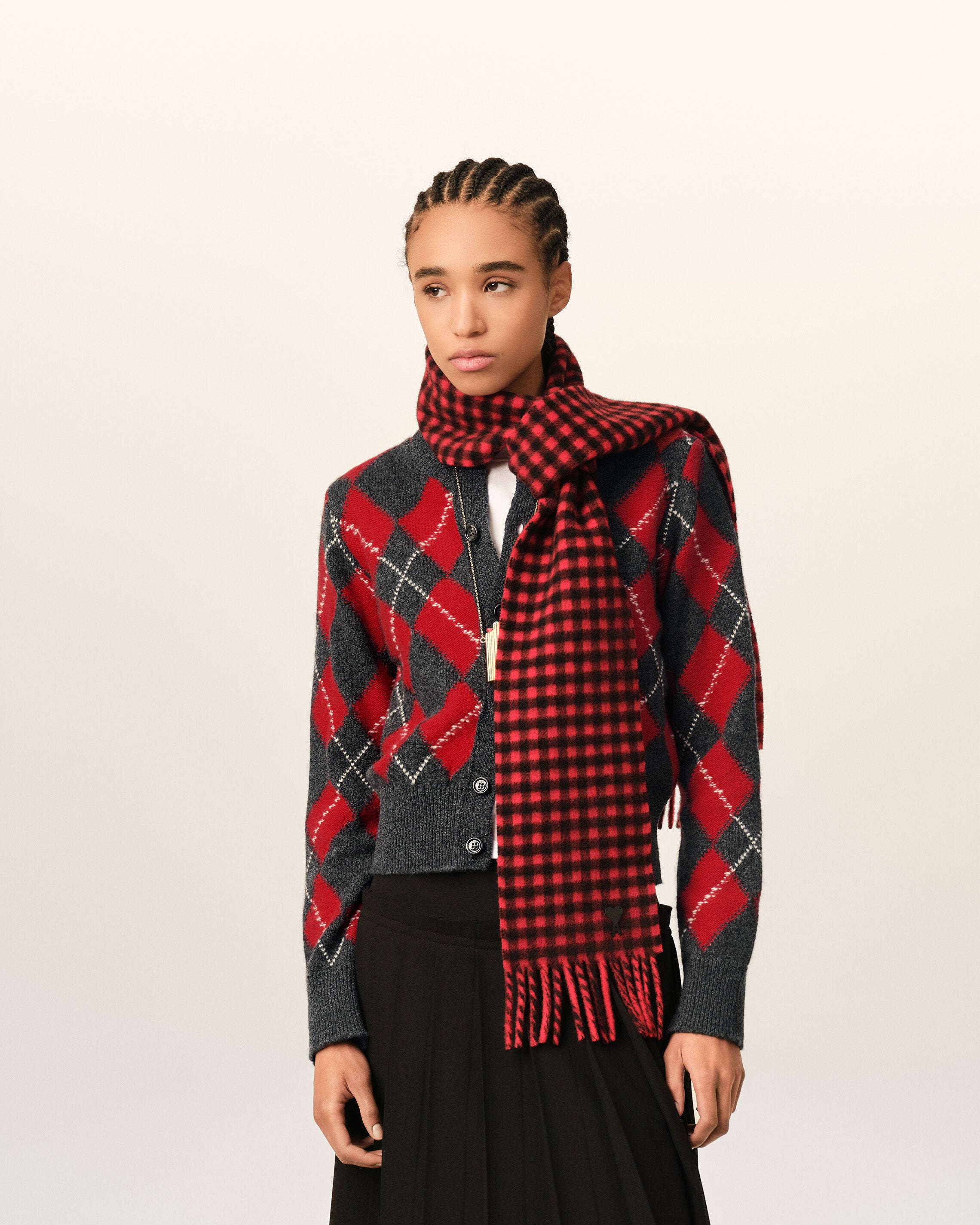 Grey wool cardigan in red argyle - 2