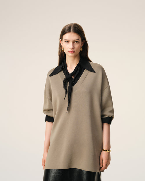 Pull Beige Col V Manches Courtes en Laine - 3 - Ami Paris