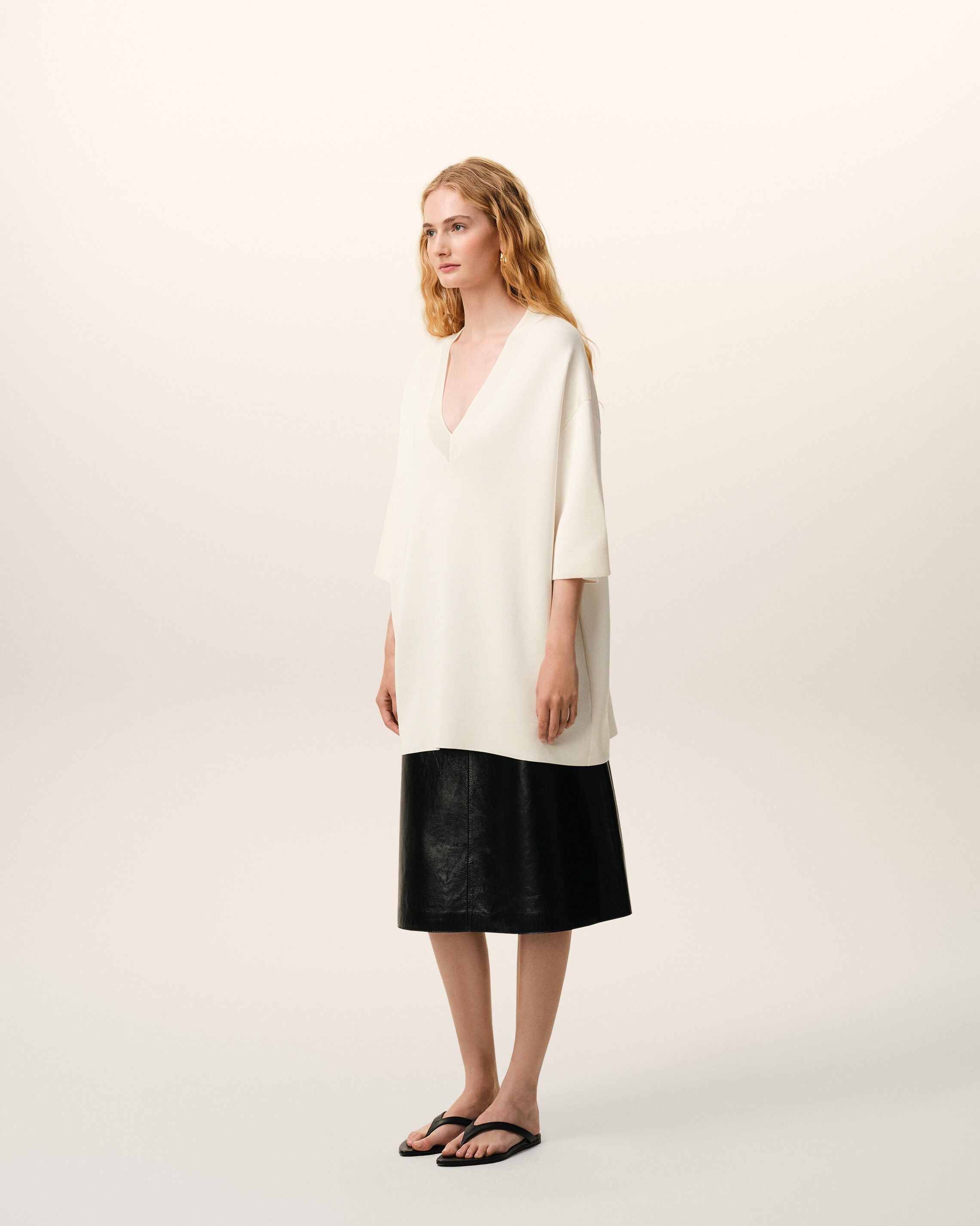 White Wool Short Sleeves V Neck Sweater - 6