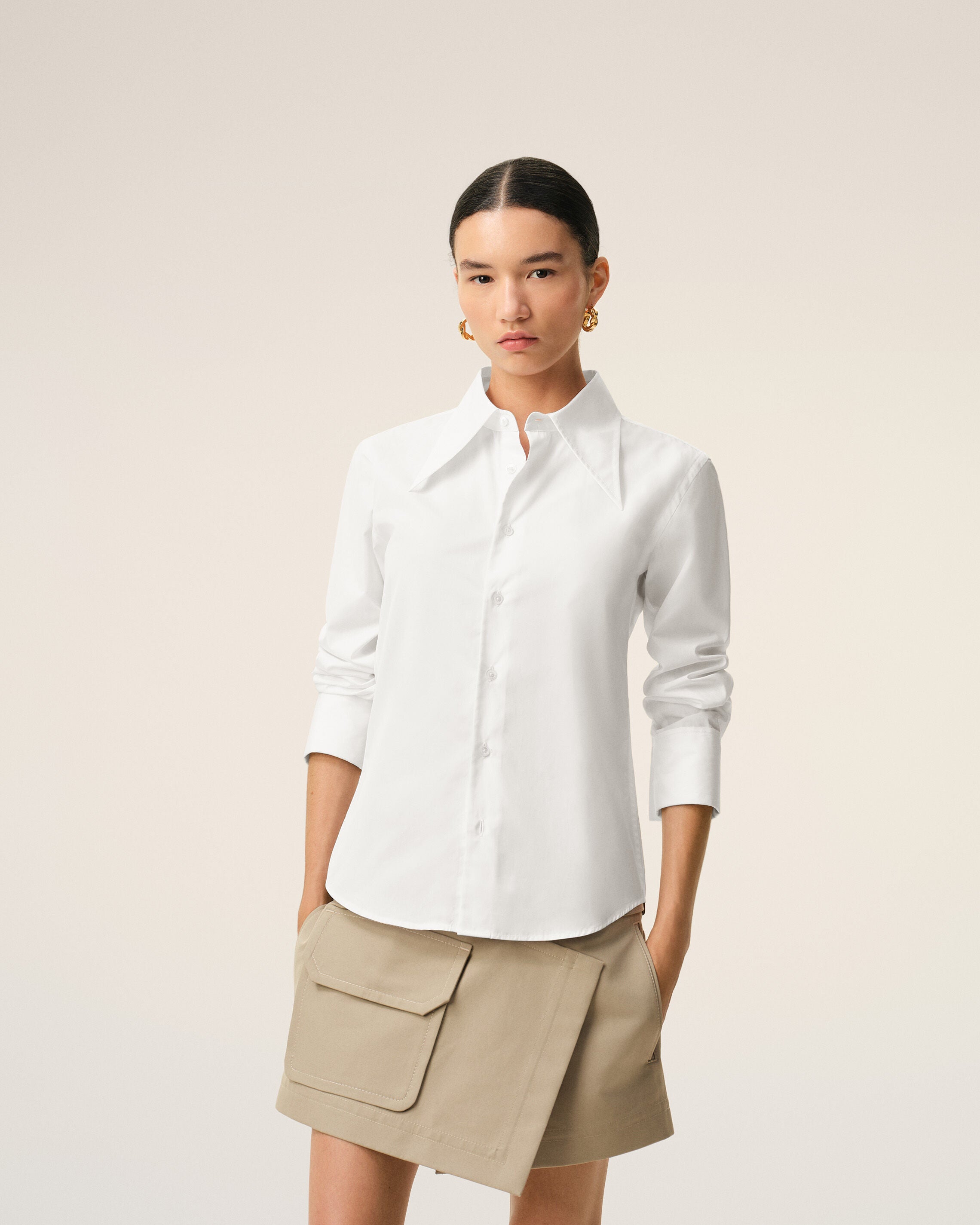 White Blended Silk Sharp Collar Adjusted Shirt - 3