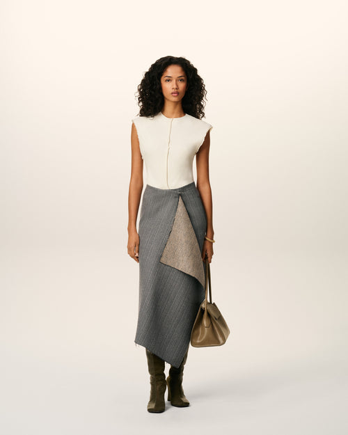                             Falda cruzada midi de lana gris en espiguilla  - 3                         - Ami Paris