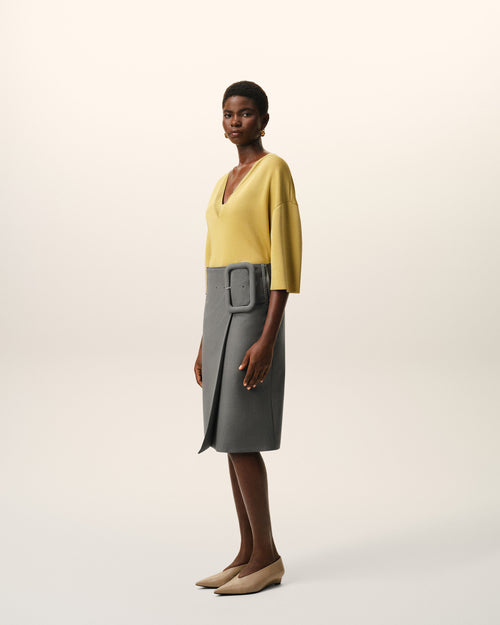 Grauer Midirock aus Schurwolle mit breiter Gürtelschnalle - 5 - Ami Paris