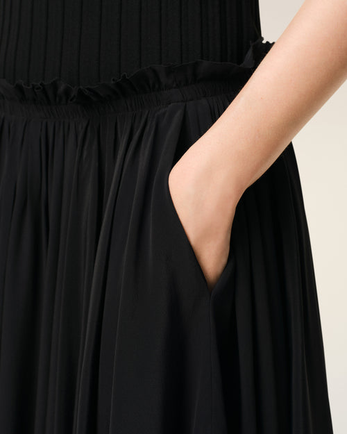 Black Blended Silk Midi Corolla Skirt - Woman - 5 - AMI Paris - Ami Paris