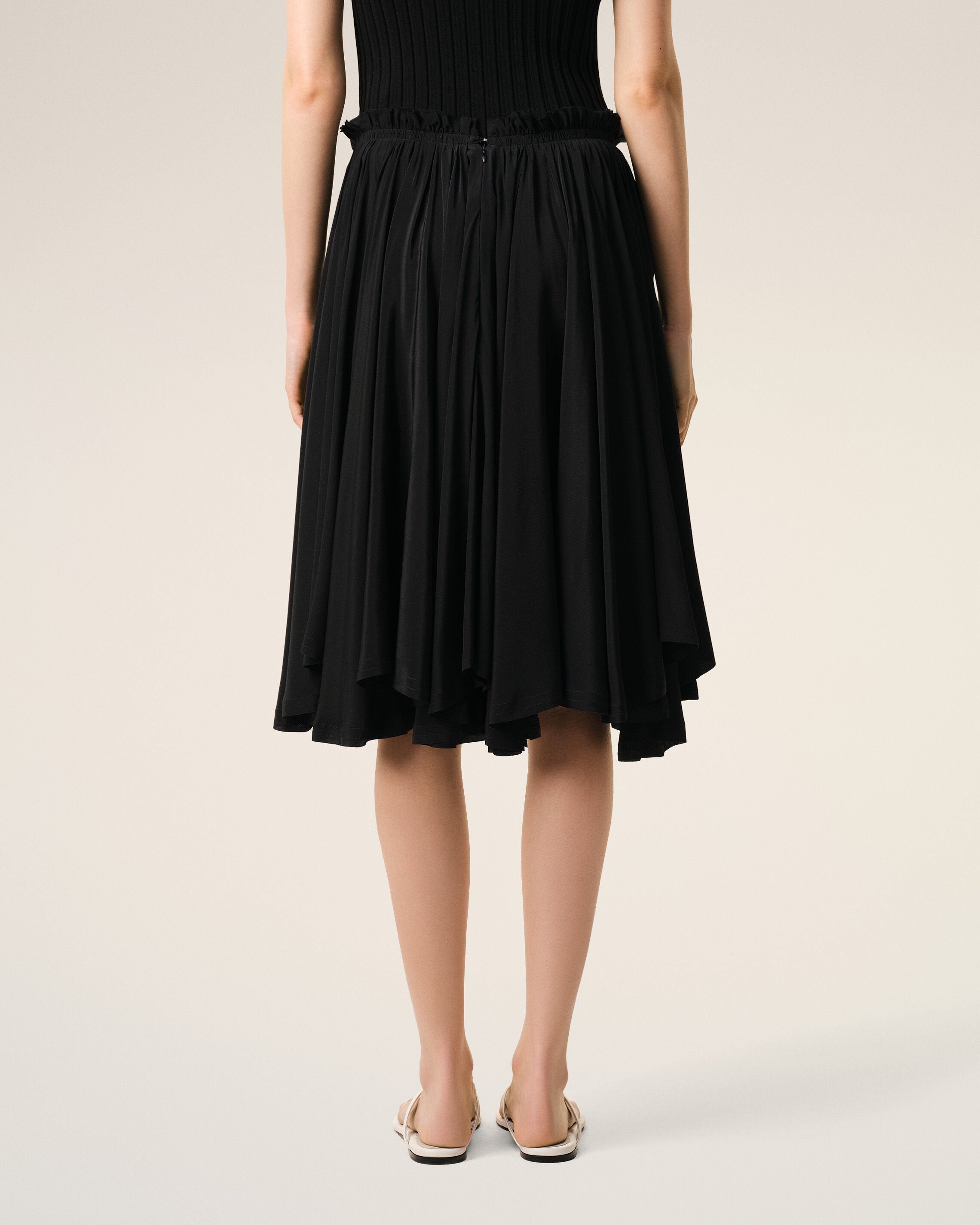 Black Blended Silk Midi Corolla Skirt - 4