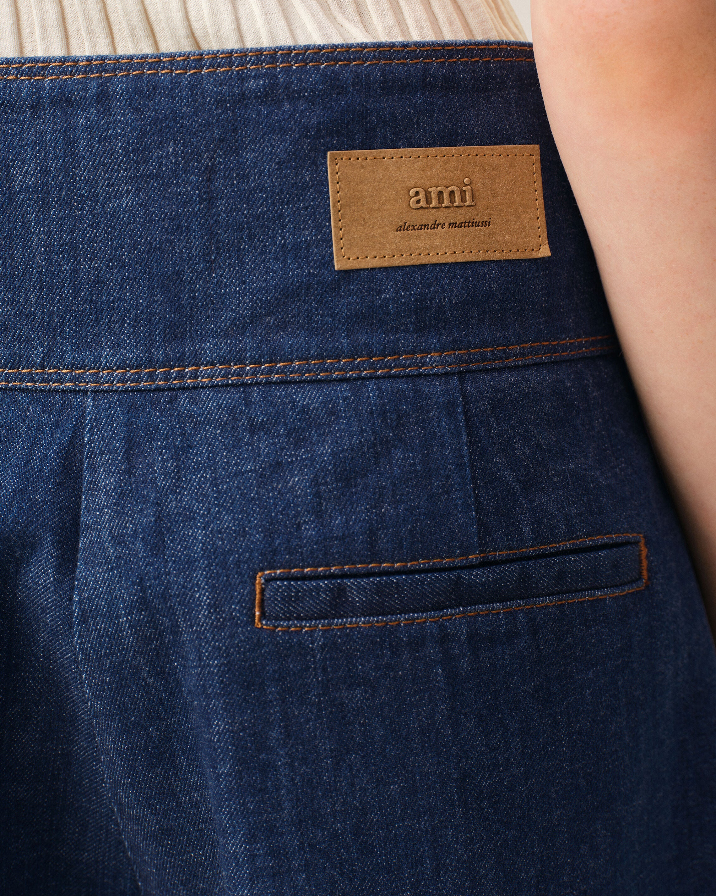 Blue Cotton Wrapped Belted Bermuda Shorts - 5