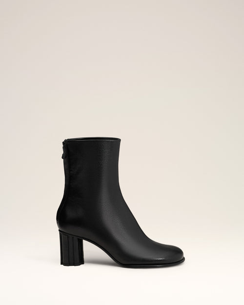                                 Black Leather Anatomical-toe Piano Boots - 3                             - Ami Paris