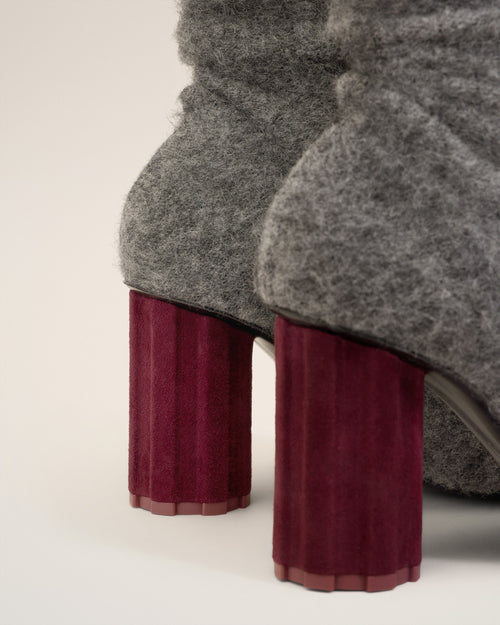 Piano Stiefeletten aus schwarzem Mohairstrick - 5 - Ami Paris