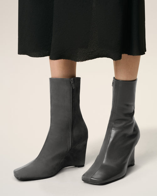                                     Botines bicolores de piel negra - 3                                 - Ami Paris