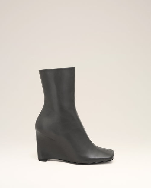                                 Black Leather Bicolor Ankle Boots - 3                             - Ami Paris