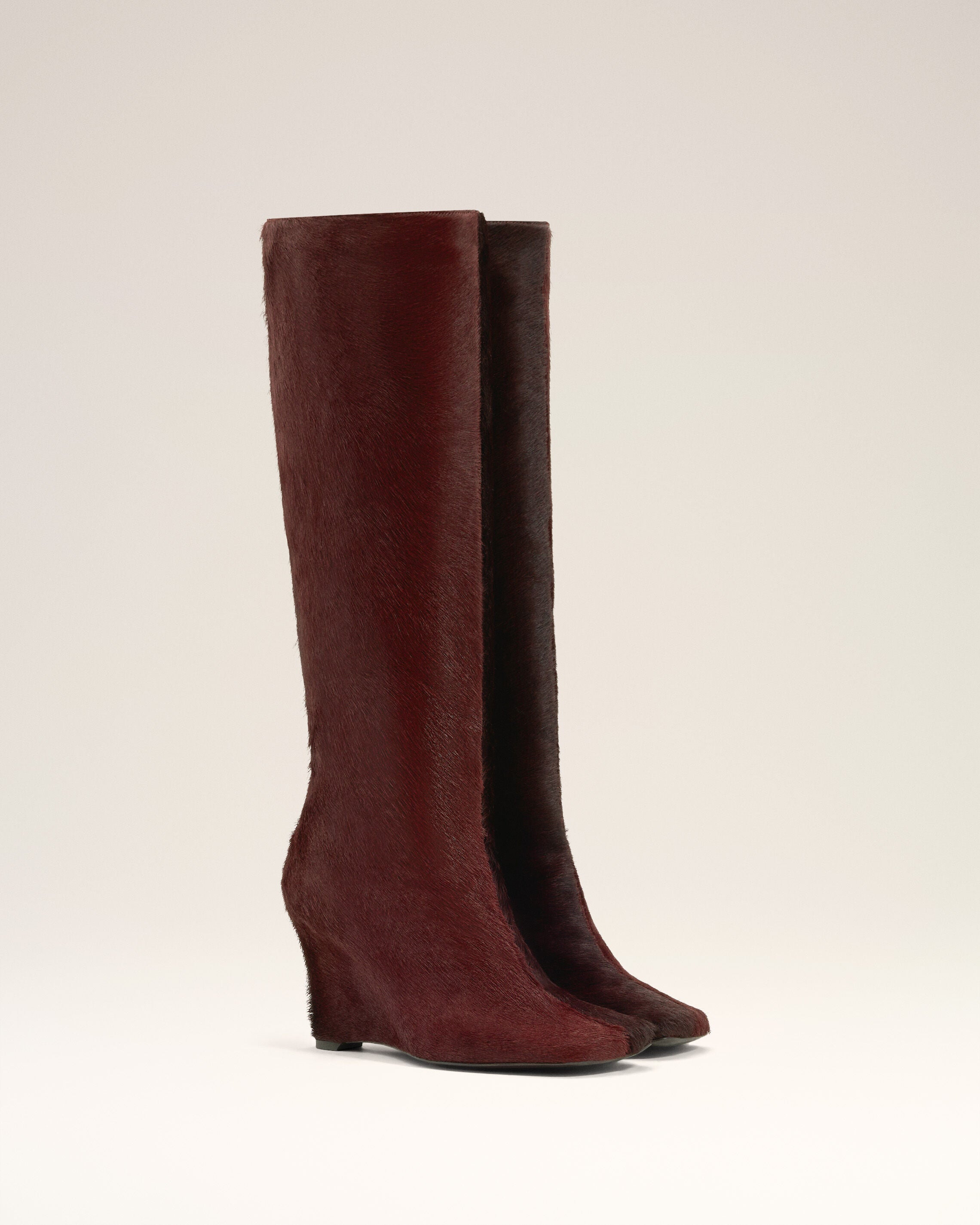 Zweifarbige kniehohe Stiefel aus Leder in Burgundy - 3