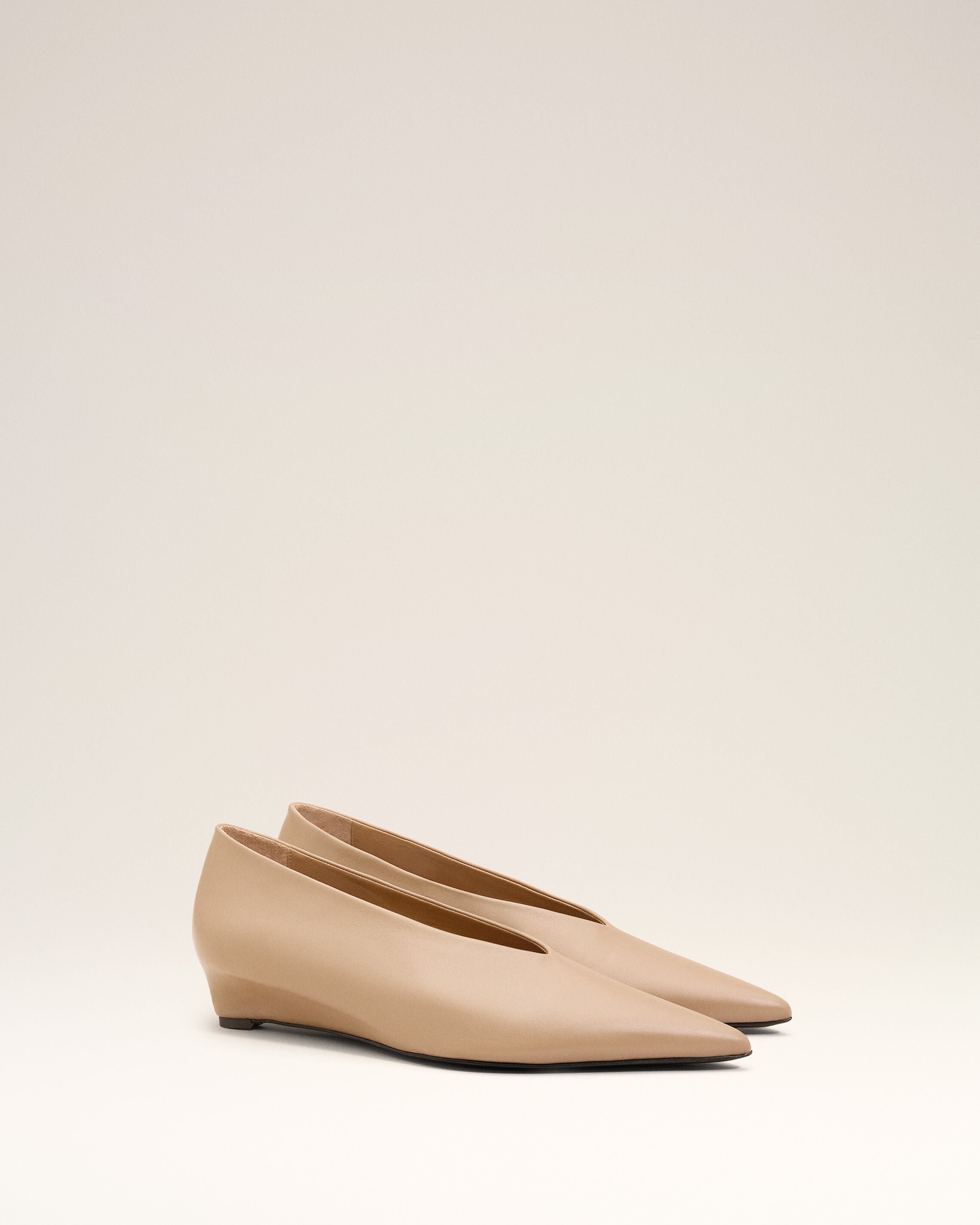 Beige Lamb Leather Pointed Toe Wedge Pump - 3