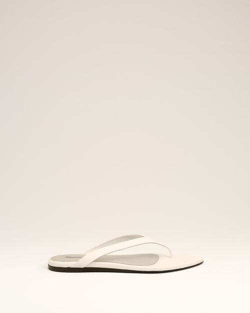 White Lamb Leather Pointed Toe Flip Flops - 1 - Ami Paris