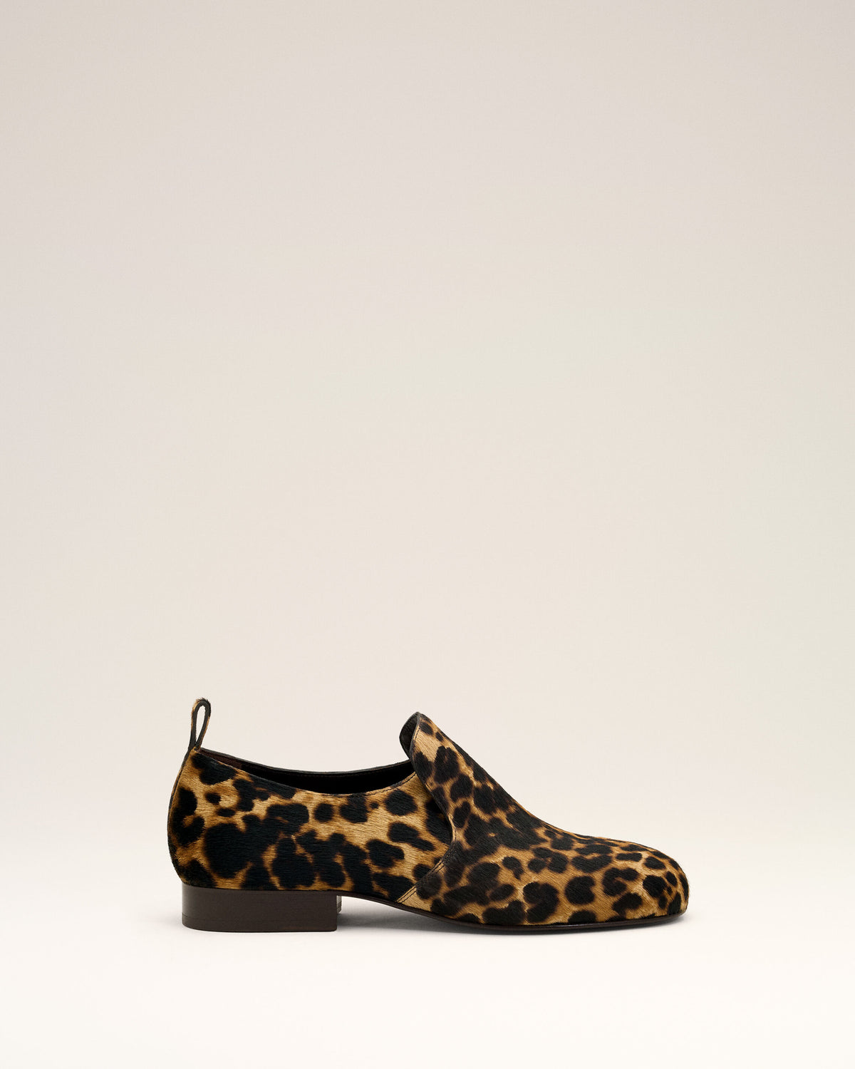 Leopard printed flat cowhide leather shoes - 1