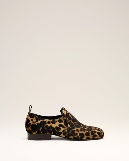 Leopard printed flat cowhide leather shoes - Woman - 1 - AMI Paris - Ami Paris