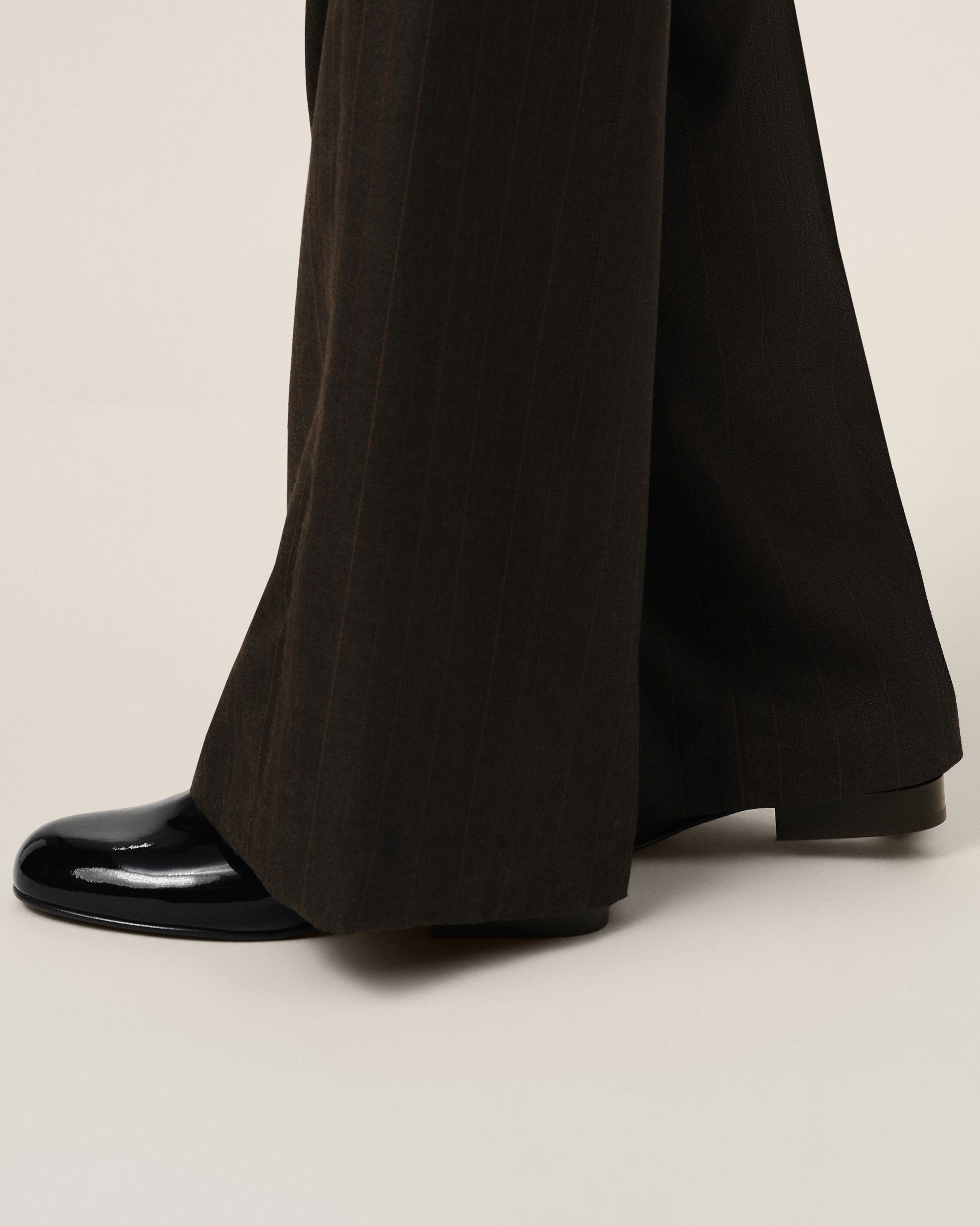 Black flat cow leather shoes - 2