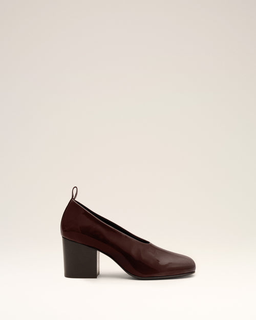 Zapatos de salón de piel de becerro marrón - 2 - Ami Paris