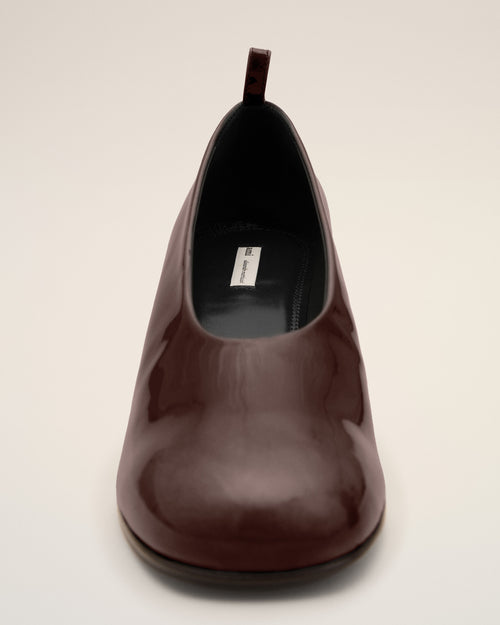 Brown cow leather pumps - Woman - 5 - AMI Paris - Ami Paris