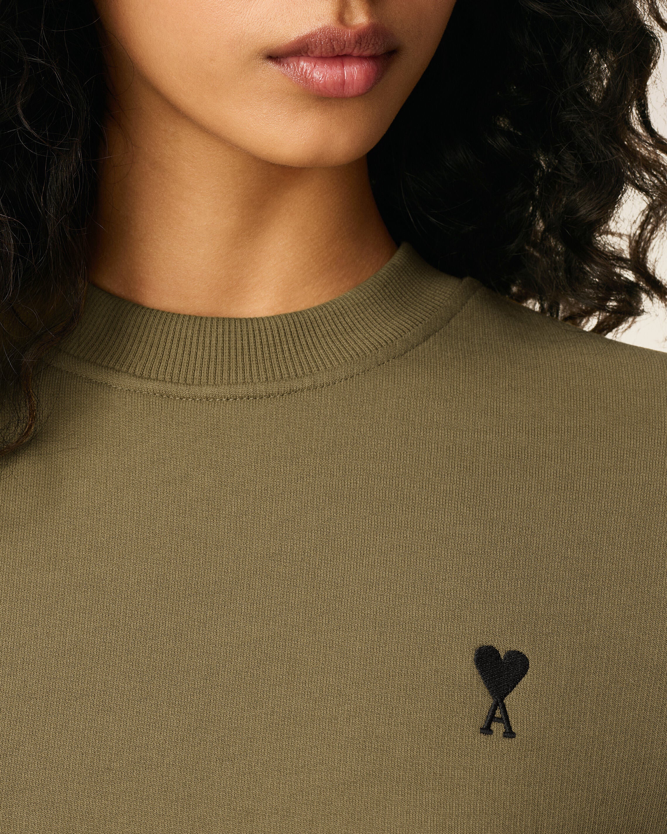 アミ　Contrasted Ami De CŒur Sweatshirt　XS Black Red Ami De Coeur Sweatshirt | AMI PARIS