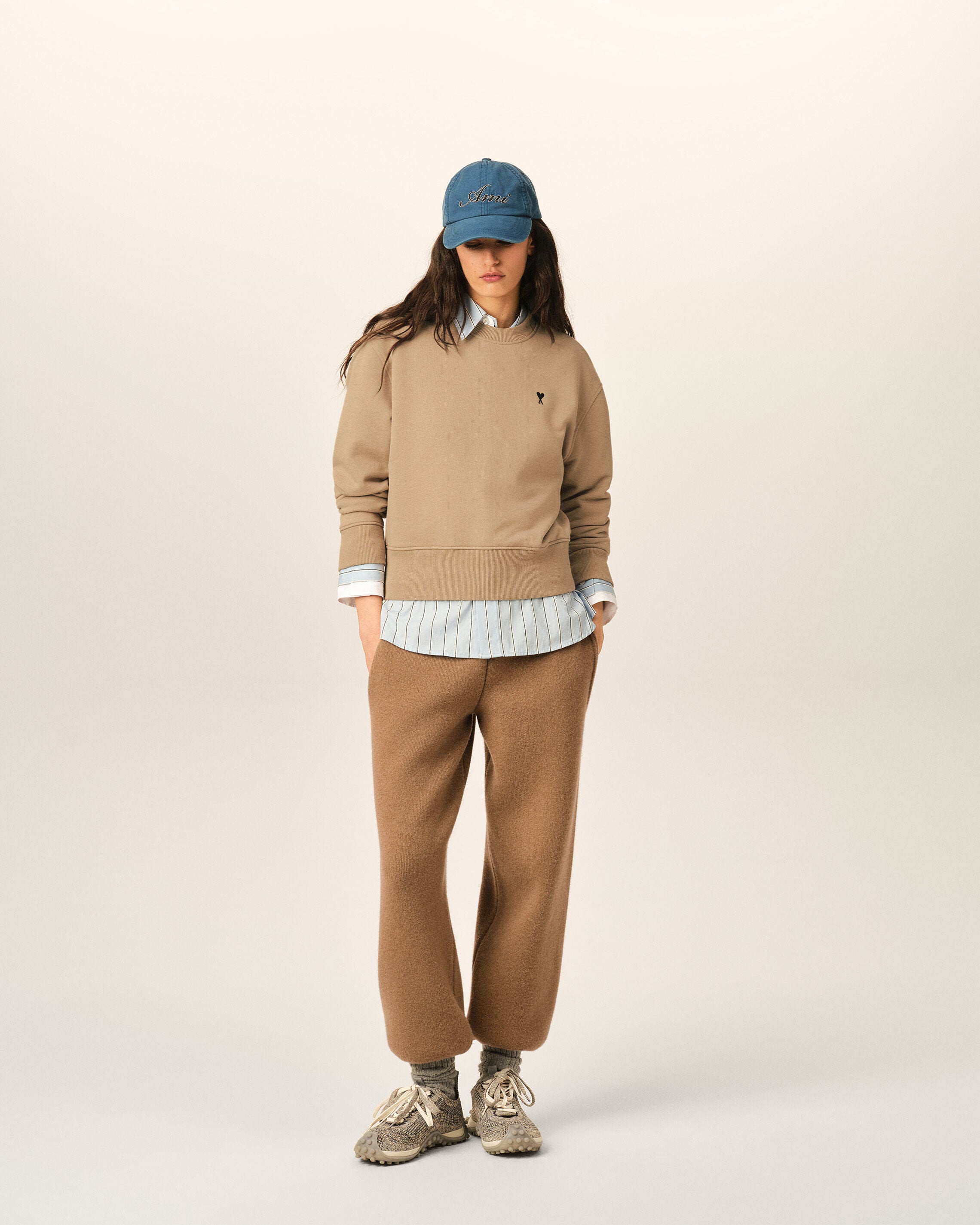 Beige cotton sweatshirt with Ami de Coeur - 3