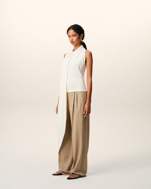 White Jersey Sleeveless Lavalliere Top - 6 - Ami Paris