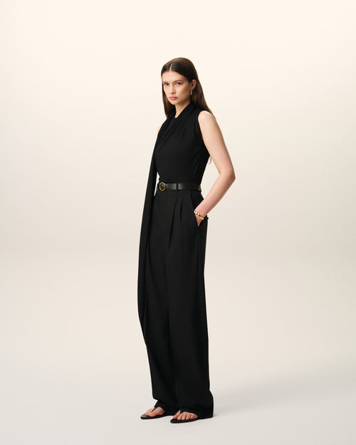 Black Jersey Sleeveless Lavalliere Top - 6 - Ami Paris