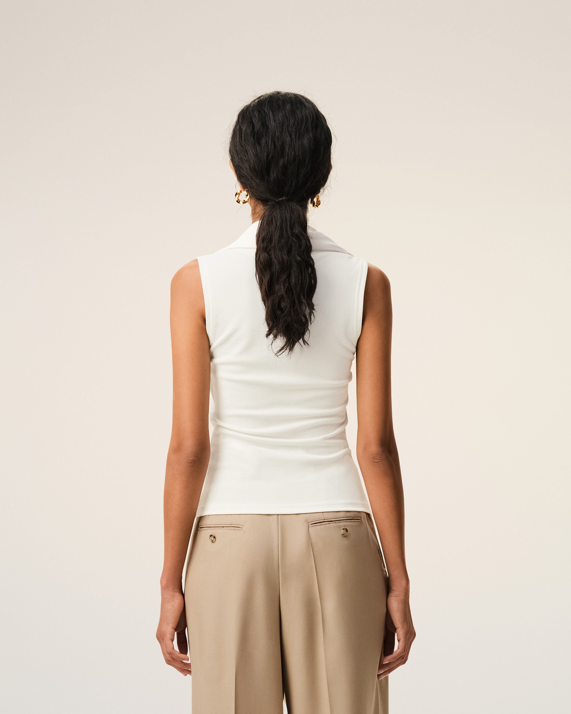 White Jersey Sleeveless Lavalliere Top - 5