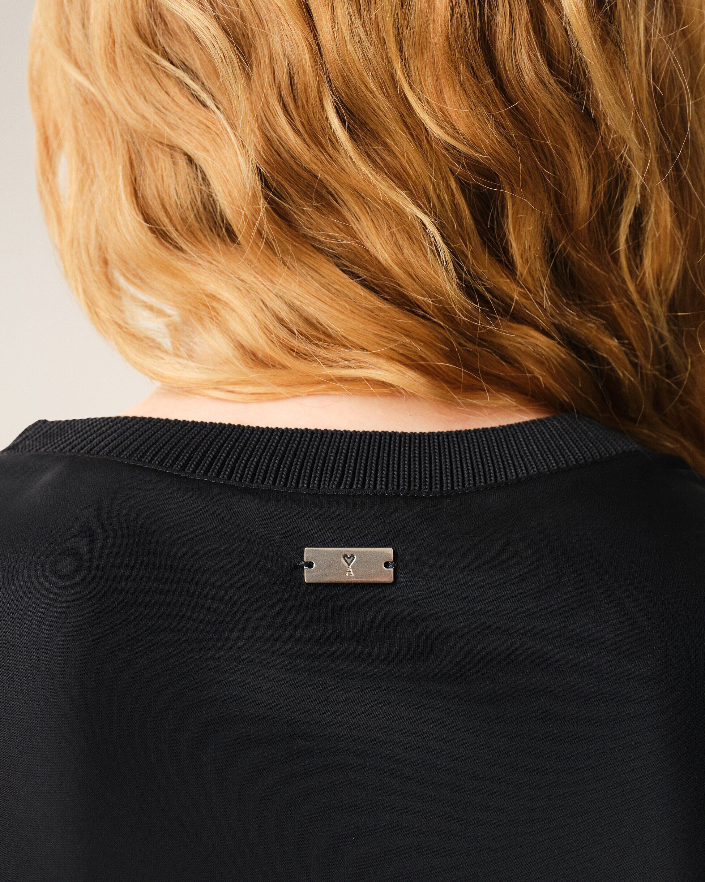 Black Satin Short Sleeves Rib Detail T-shirt - 4