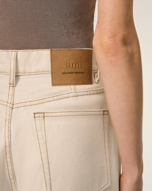 Jean Beige Coupe Large En Coton - 4 - Ami Paris