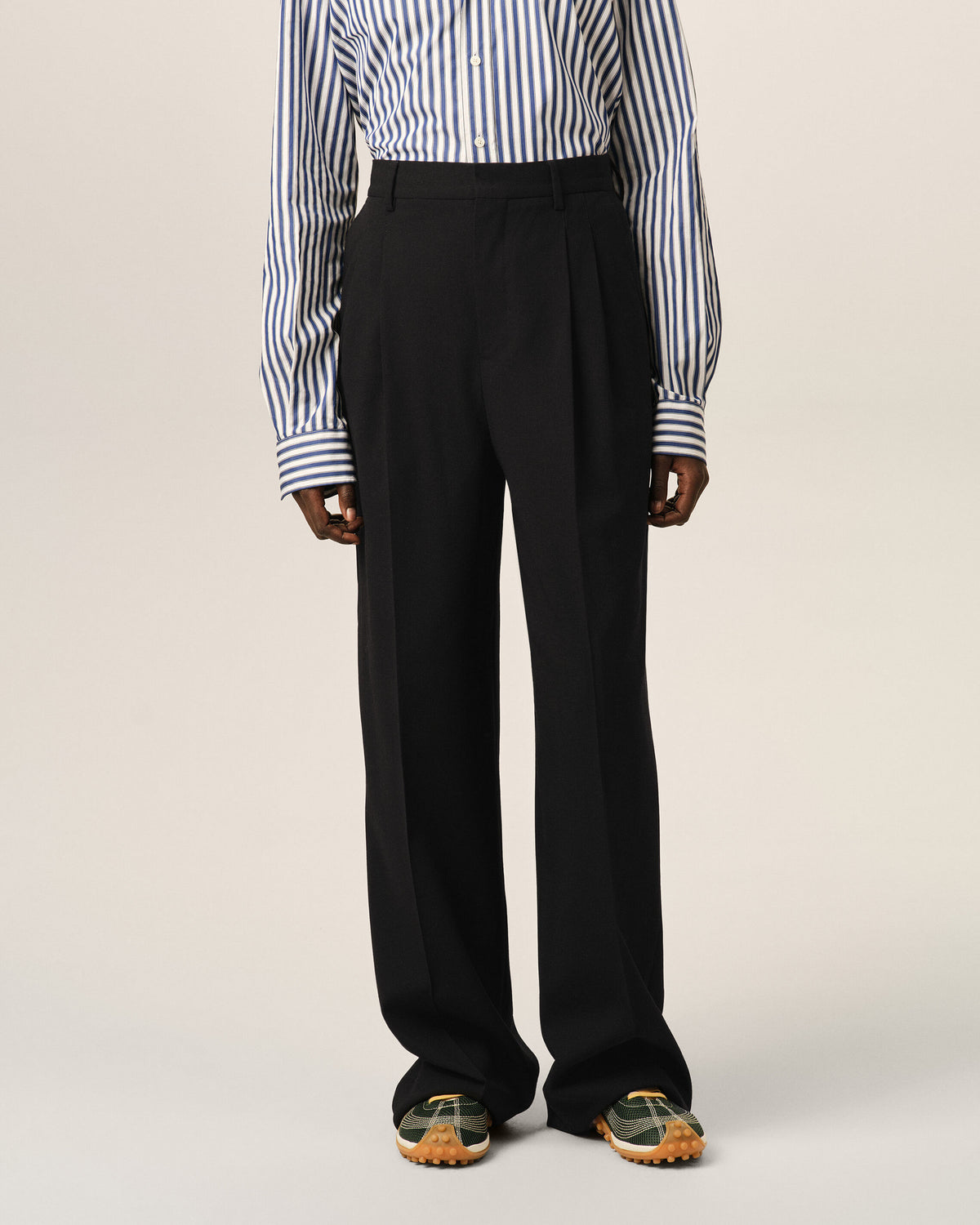 Black high-waisted wide-leg wool trousers - 3