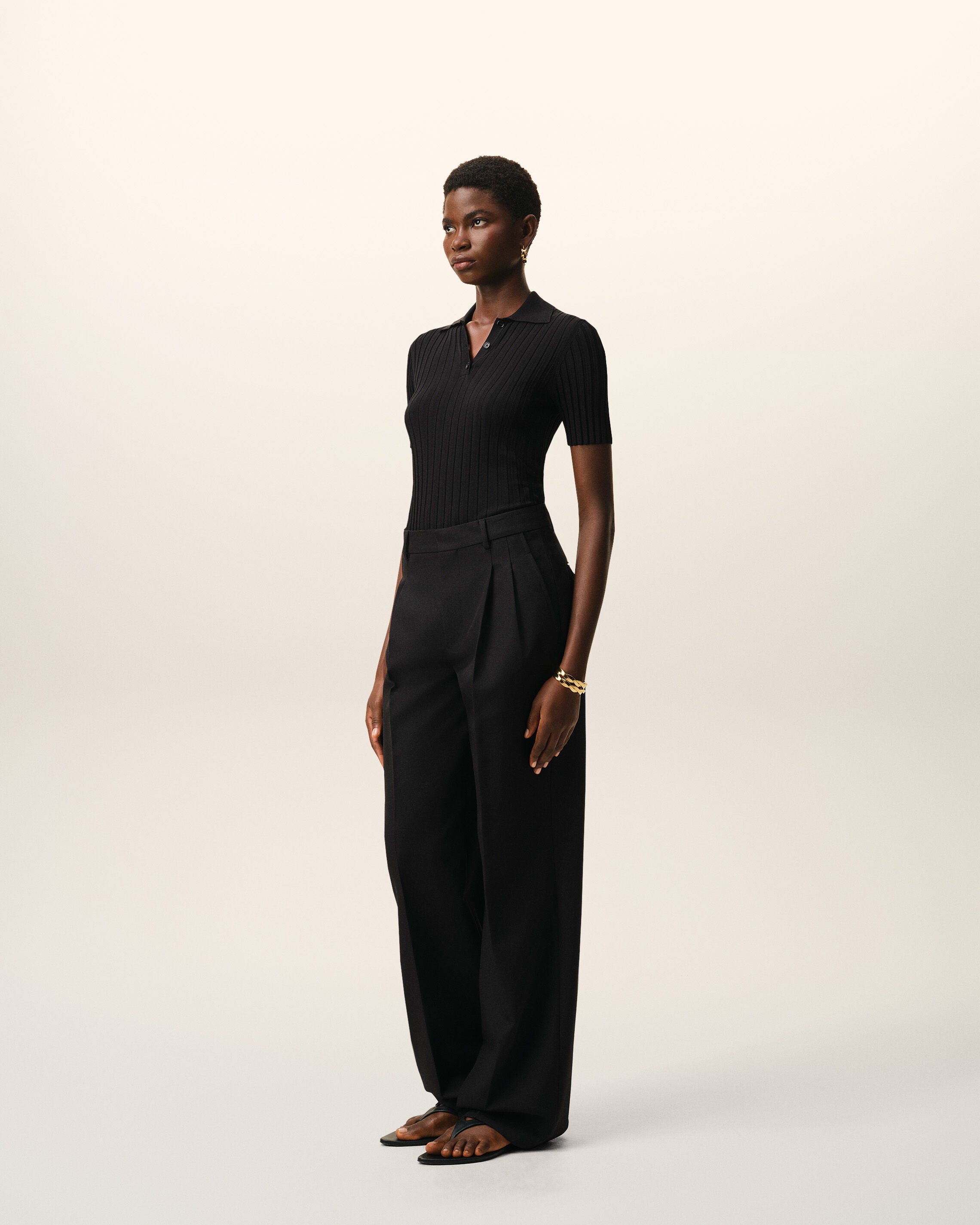Pantalon Large Noir Taille Basse en Laine Vierge - 6