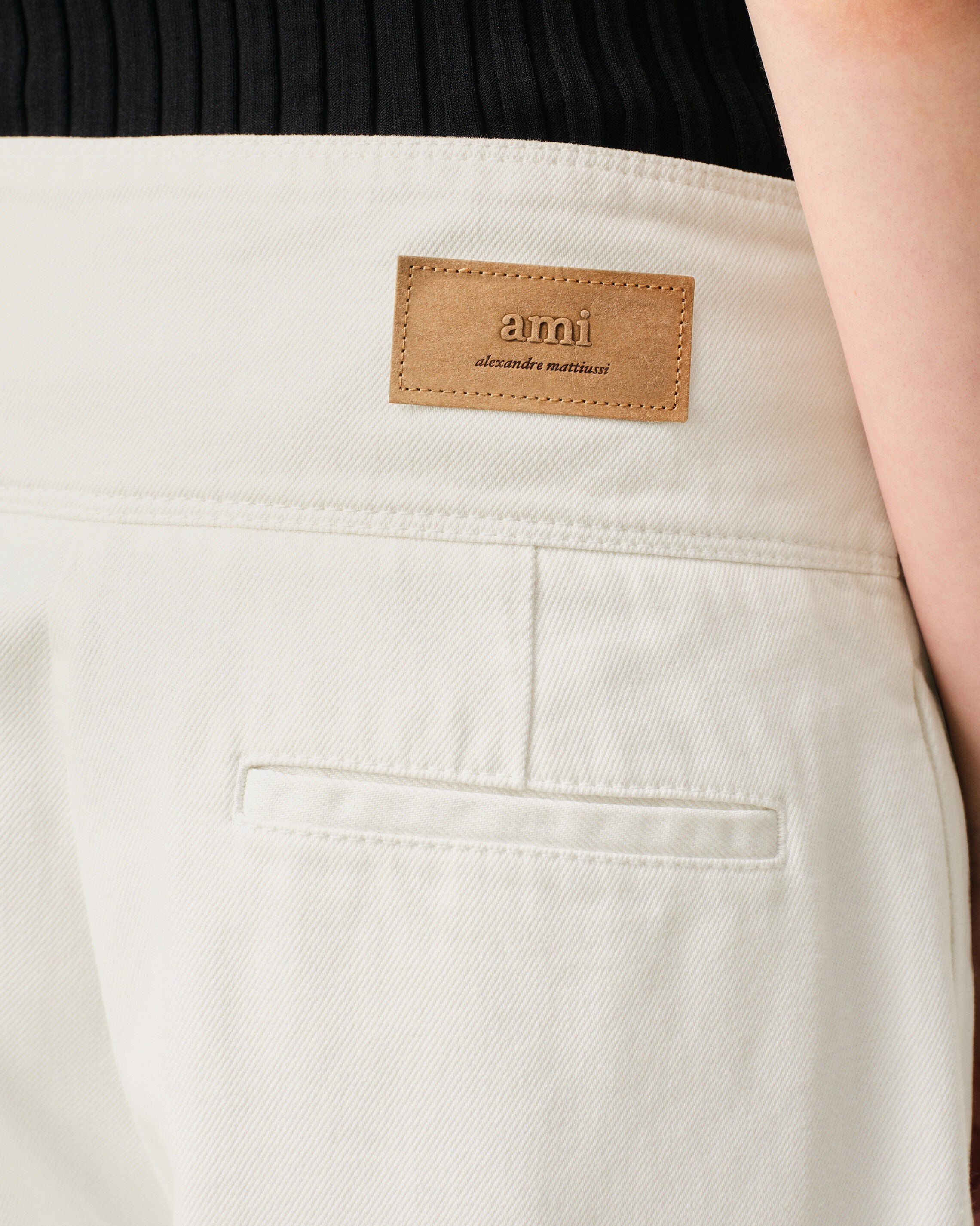 White Cotton Wrapped Belted Ballon Fit Jeans - 4